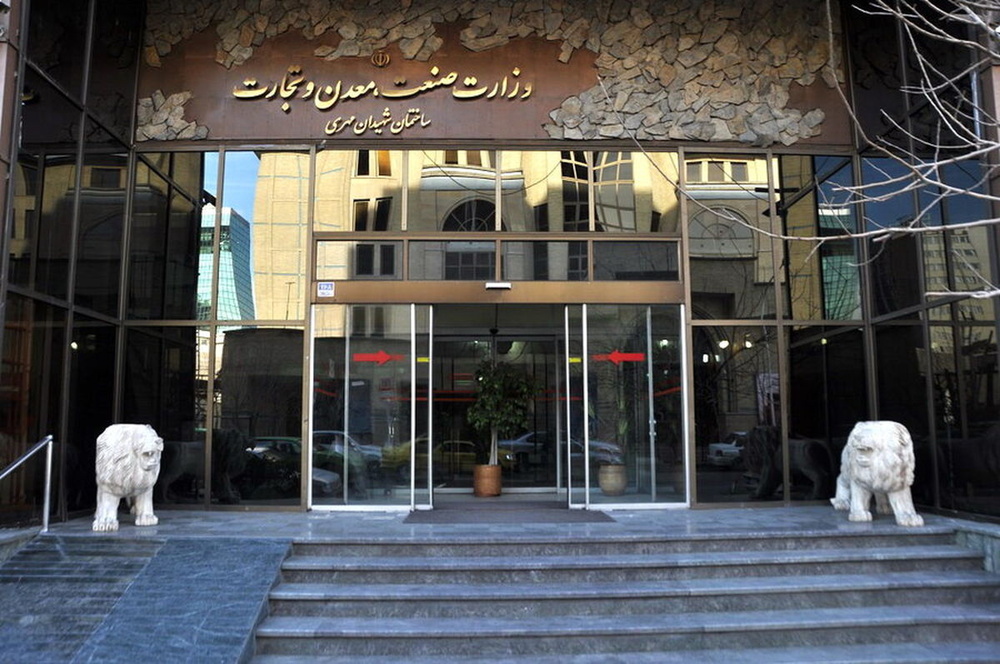 آیا تغییر کارکنان وزارت صمت به ماجرای «ثبت سفارش» ها ارتباط داشت؟