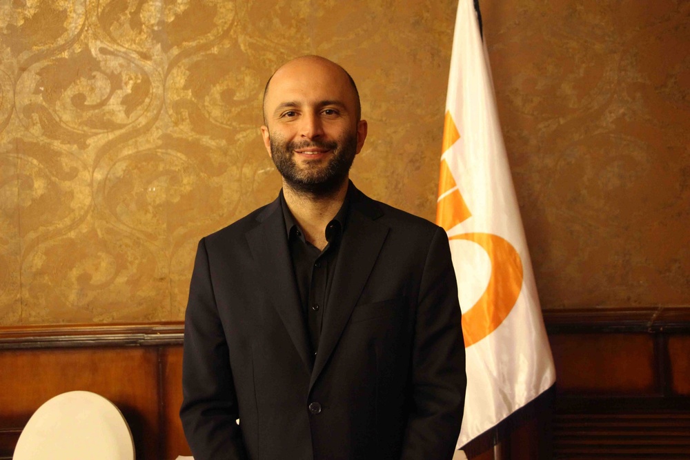 خرید با ارز آزاد و فروش با ارز نیمایی