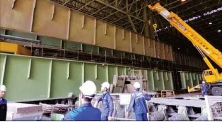 ساخت تیرکرین‌های ۳۷ متری در فولاد مبارکه