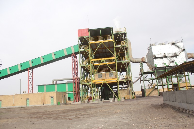 رشتخوار در انتظار بهرهبرداری از دو طرح فولادی