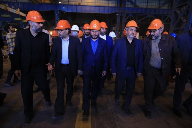 بازدید وزیر صمت از دو واحد فولادی اردکان