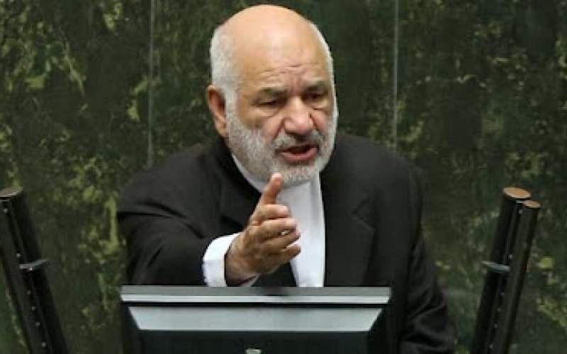 کارچاقکن‌ها مانع حقیقت‌گویی تخلفات فولاد مبارکه می‌شوند/ مدارک تخلف را سرقت کردند