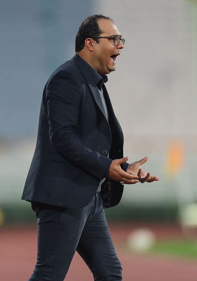 انتقاد محمد ربیعی از شرایط داوری / در یک متری داور سالتو زدند!