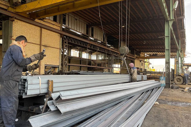 تحلیل روزانه بازار آهن داخلی/ ادامه ضعف در تقاضا