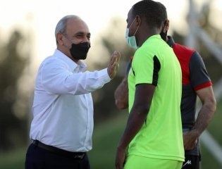 ماجرای احضار وریا غفوری چه بود؟ / گرشاسبی: تمام قد حمایت می‌کنم