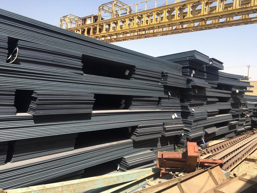 تحلیل روزانه بازار آهن داخلی/ دلار کلید افزایش قیمت آهن