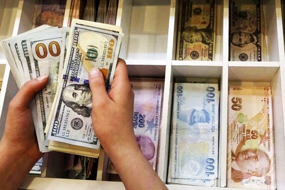 ریزش شدید ارزی با سیاستهای جدید بانک مرکزی
