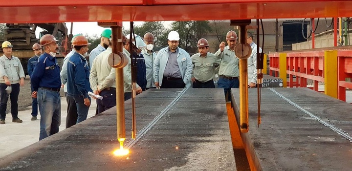 دستگاه برش اسلب در خط تولید فولاد خوزستان نصب شد