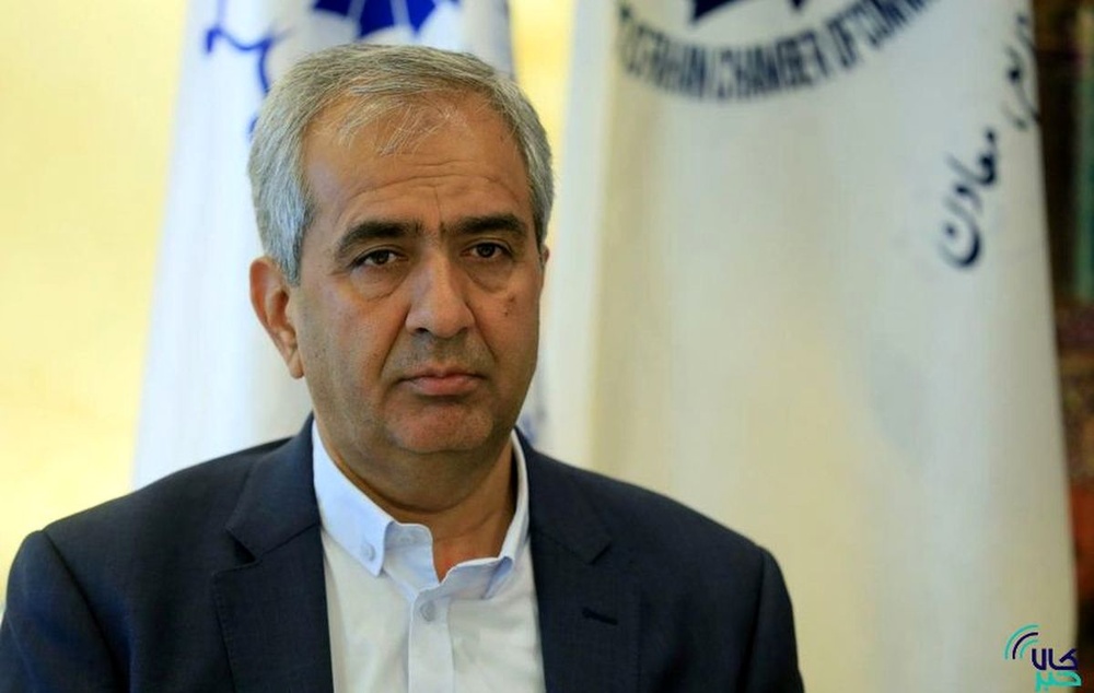 پیامد سیاستهای ارزی به نابودی صادرات فولاد میانجامد / دولت با تشکلهای تخصصی آشتی کند!