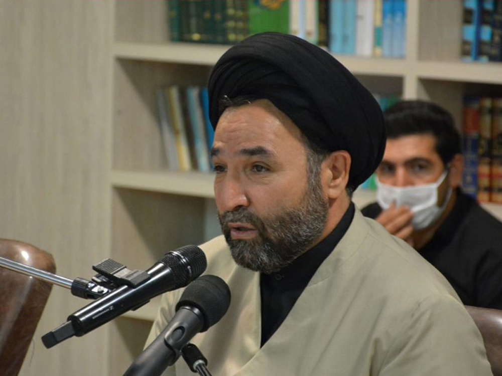 ۹۰ درصد بازار ارز نیمایی و فروش فولاد در دست دولت است