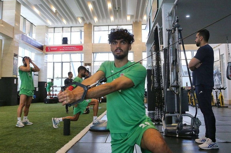 قلعهنوعی موهای مدافع فولاد را تراشید