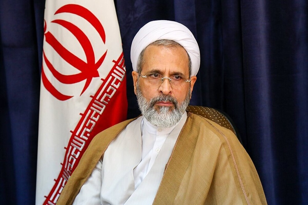 آیت‌الله اعرافی: چادرملو به تعهداتش درباره فولاد میبد عمل نکرد