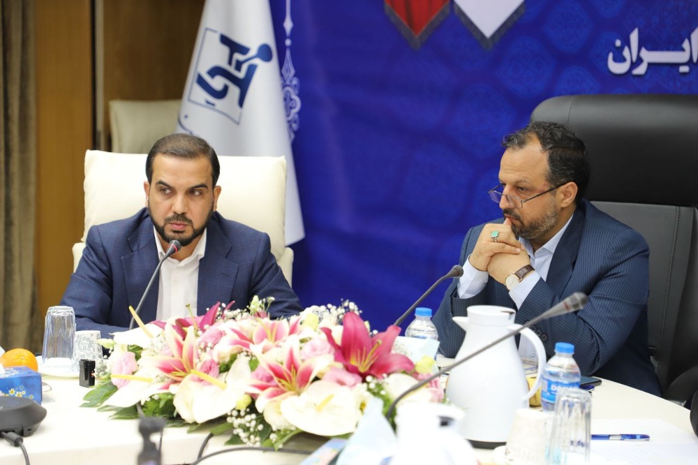 بازدید وزیر اقتصاد از گروه صنعتی ملی فولاد ایران
