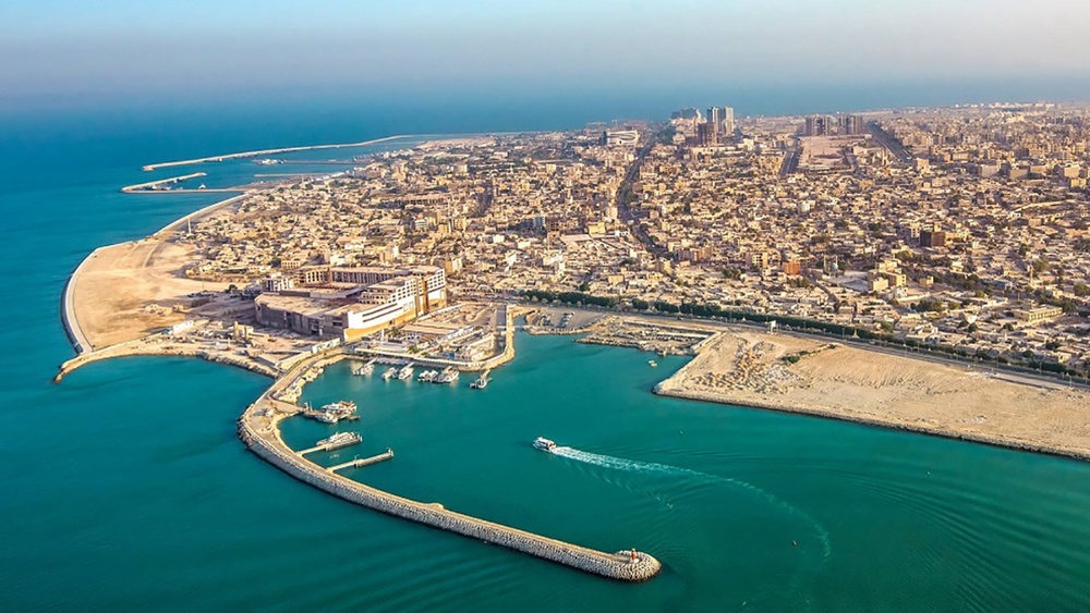 برای حل بحران بازنشستگان باید کیش و قشم را بفروشیم