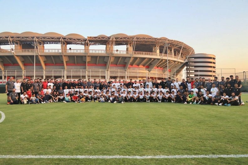 بزرگسالان فولاد برای قهرمانان جوان تونل زدند