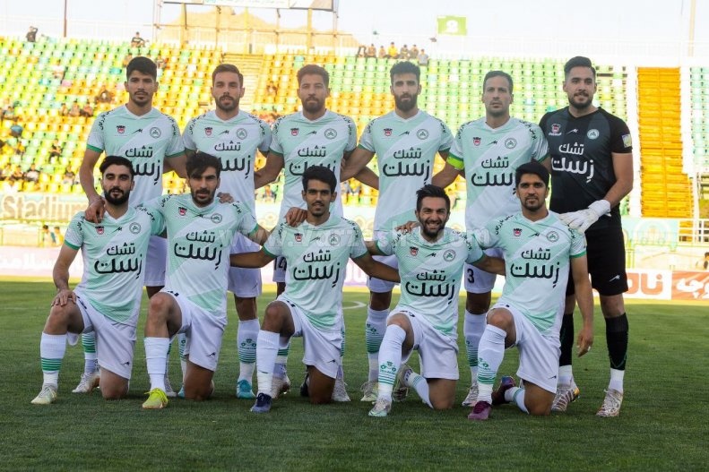 باشگاه ذوب آهن بر سر دو راهی انتخاب مربی