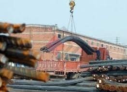 میلگرد گرفتار در چرخه نوسان