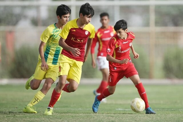 به دنبال قهرمان پروری کاذب نیستیم