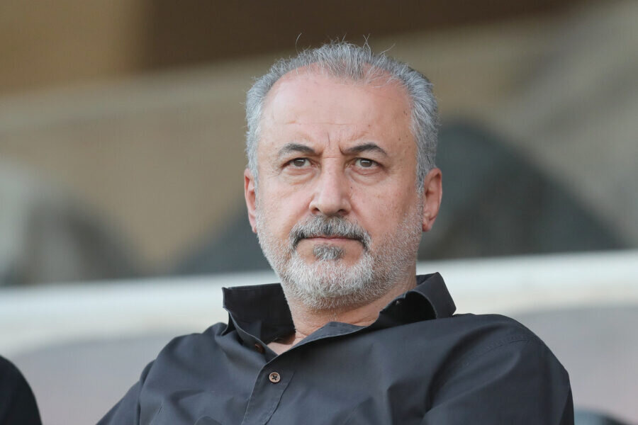 کنایه مدیرعامل پرسپولیس به سپاهان | پرسپولیس قهرمان شد؛ یک چوب کبریت هم ندادند!