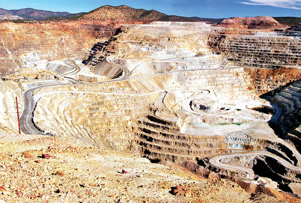 لزوم ارتباط با جهان برای توسعه معادن