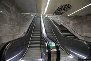 سقوط از پله برقی متروی تهران، ۱۸ مصدوم بر جا گذاشت