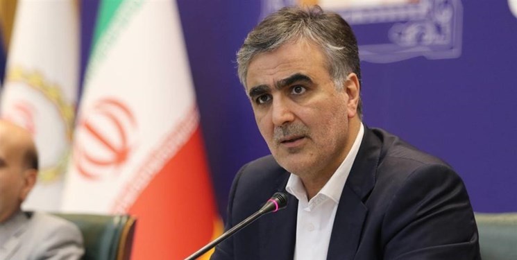 فرزین: آیتالله رئیسی هیچگاه تصمیمی به بانکمرکزی تحمیل نکرد + فیلم