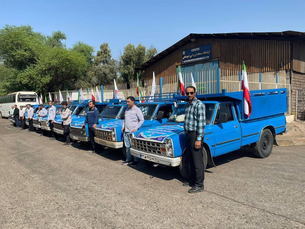 فولاد خوزستان ۲۵۰۰ بسته نوشتافزار در مناطق کمبرخوردار توزیع کرد