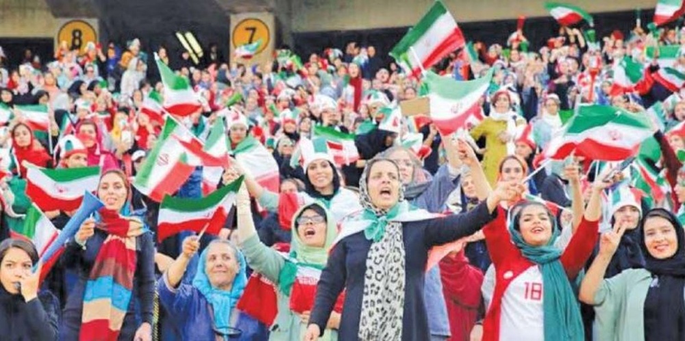 استارت لیگ با هواداران خانم در سیرجان