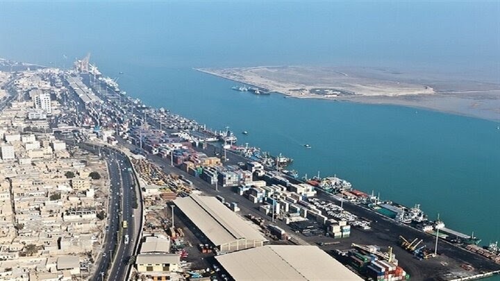 فراری دادن سرمایه گذاران از مناطق آزاد با تصویب یک قانون مالیاتی