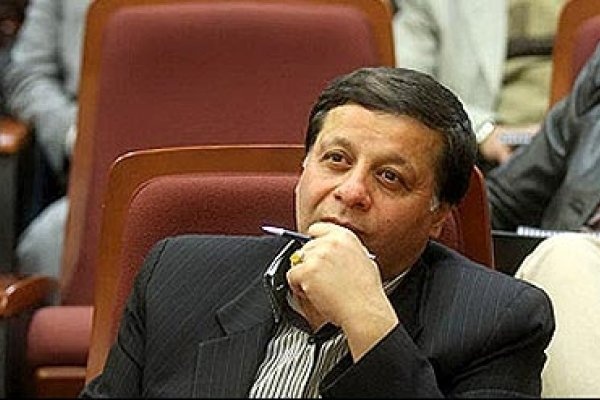 طرح پیشنهادی ۲ هزار میلیاردی حق پخش مدیرعامل فولاد مبارکه به مجلس