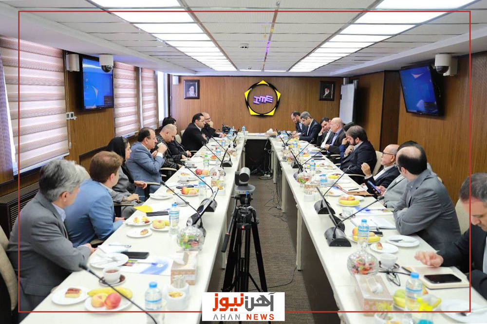 نشست فولادیها با بورس کالا