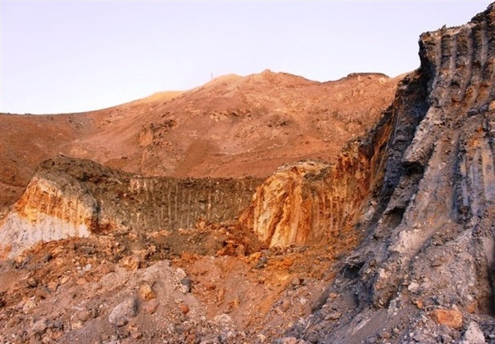 کشف نخستین معدن پلاسری طلا در ‌خراسان/ تخمین ۵۳۰ کیلوگرم طلای خالص در معدن