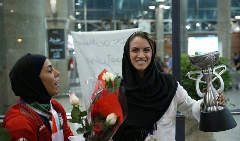 نیلوفر اردلان سرمربی تیم فوتبال بانوان سپاهان شد