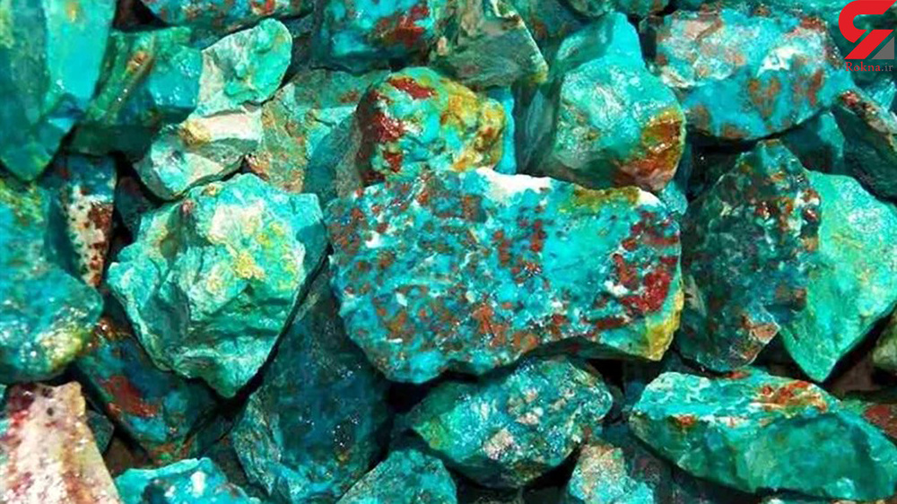 سرقت خانوادگی یک تُن سنگ فیروزه از یک معدن در تهران / مردان خانواده تونل مخفی زده بودند