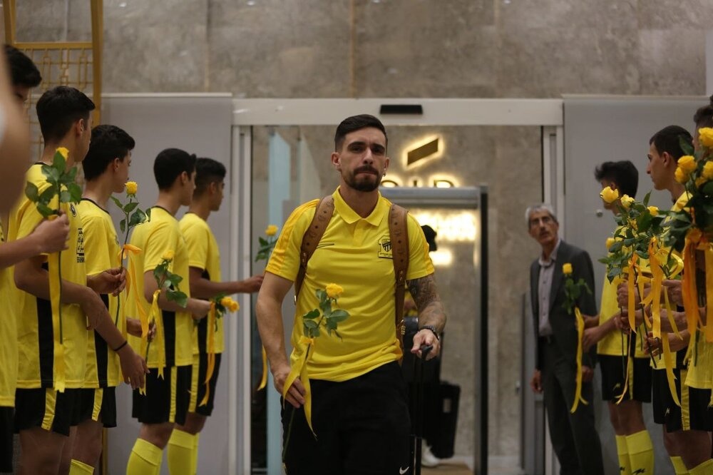 ورود کاروان تیم الاتحاد عربستان به اصفهان بدون بنزما + تصاویر