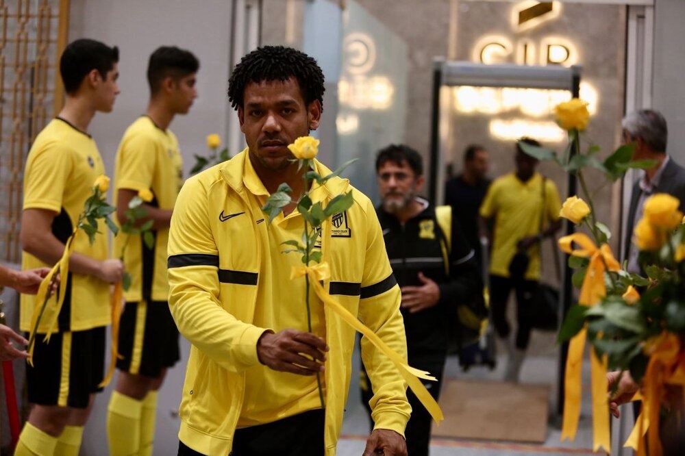 ورود کاروان تیم الاتحاد عربستان به اصفهان بدون بنزما + تصاویر