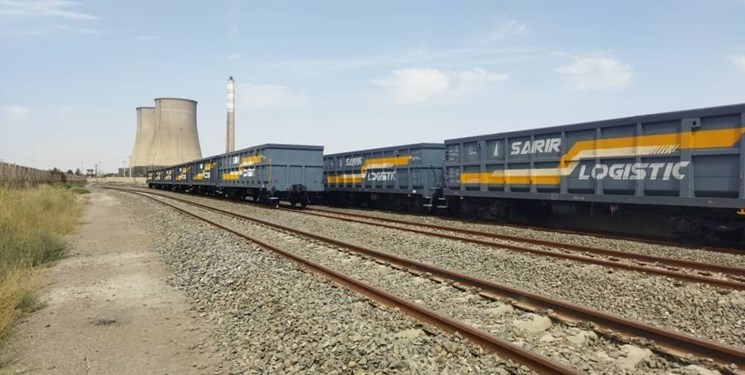 پای خط آهن فولاد به بناب باز شد