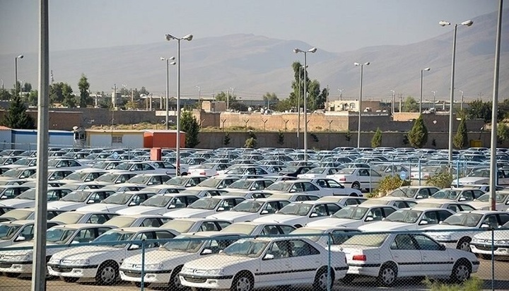 تخلف سنگین ایران خودرو/ ۲۱۰۰ خودروی هایما احتکار شد
