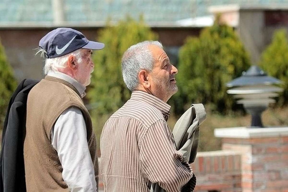 حقوق بازنشستگان و شاغلان افزایش مییابد؟