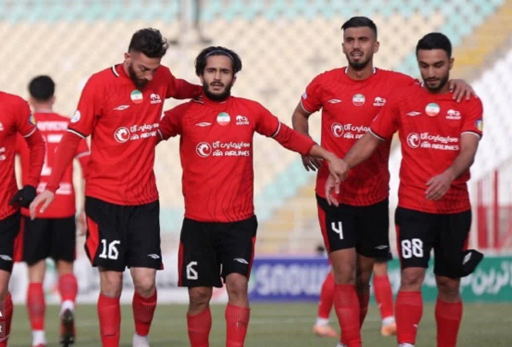 باخت فولاد در مقابل تراکتور