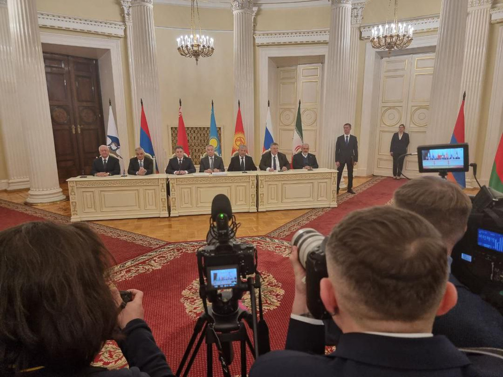 سنپترزبورگ شاهد امضای اولین پیمان تجارت آزاد ایران