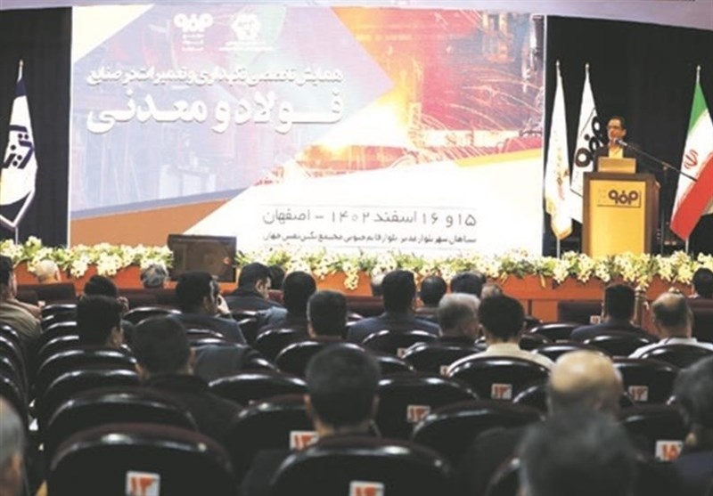 فولاد مبارکه در تلاش است تا ۵۰ درصد فولاد کشور را تولید کند