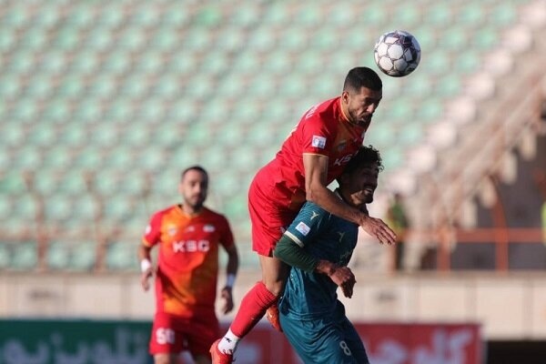 تنبیه بازیکنان و اعضای کادرفنی فولاد توسط هیئت مدیره