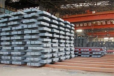 شمش فولادی ایران با قیمت ۴۷۱ دلار صادر شد