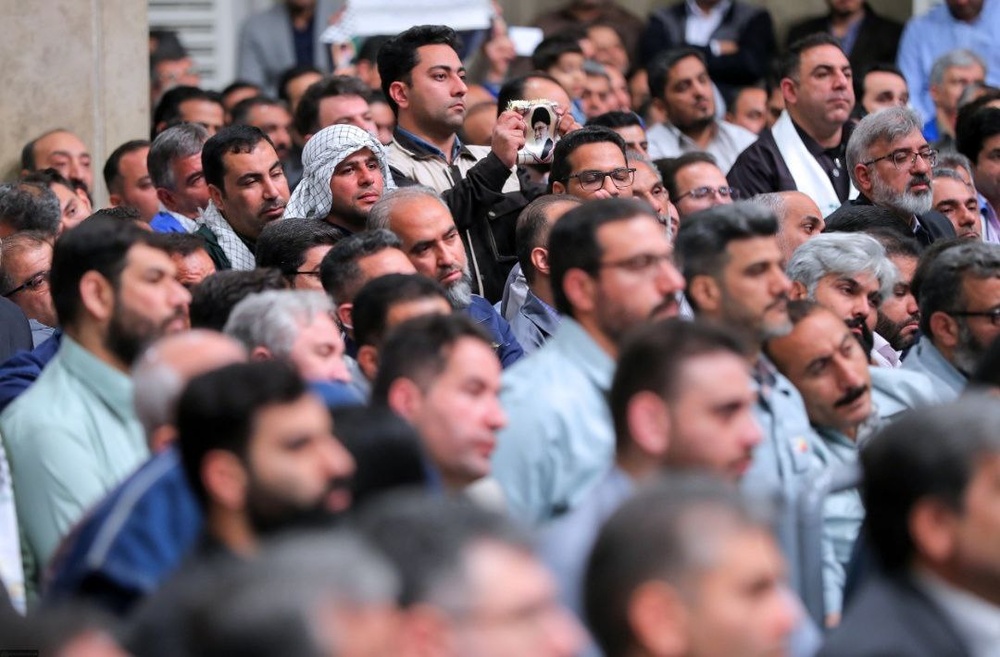 کارگران فولاد خوزستان در دیدار با رهبر انقلاب + تصویر