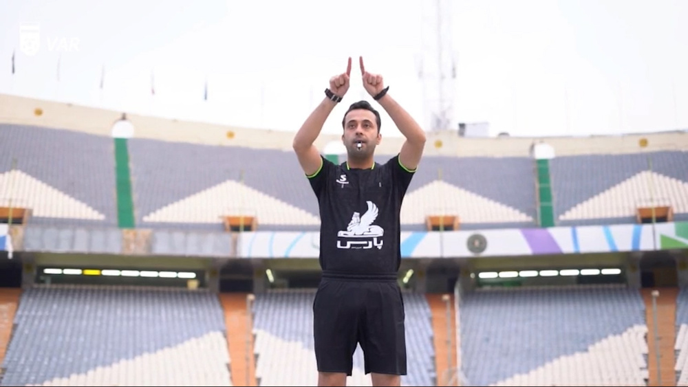 ماجرای تماس بنیادیفر با مدیرعامل فولاد چه بود؟ + فیلم