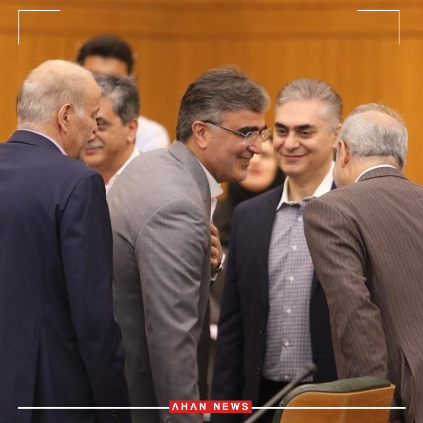 نشست رئیسکل بانک مرکزی با رئیس اتاق بازرگانی و برخی از روسای کمیسیونهای اتاق ایران و اتاقهای مشترک