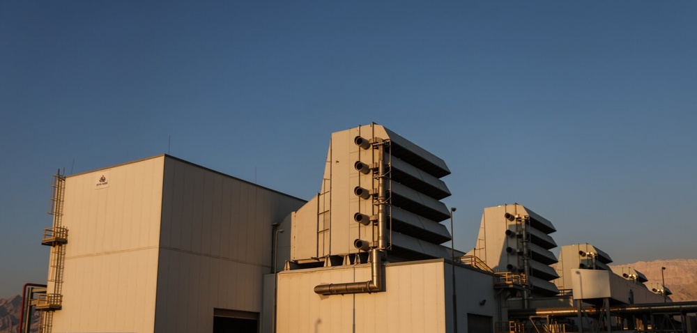 اتصال واحد گازی ۱۸۳ مگاواتی جدید نیروگاه چادرملو به شبکه سراسری برق کشور/ ظرفیت نیروگاههای حرارتی به مرز ۷۶ هزار مگاوات رسید