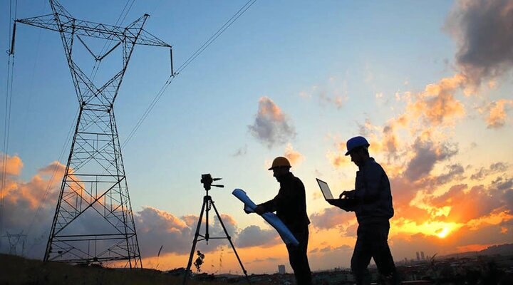 فولادیها اگر برق بیشتر میگرفتند هم بیشتر نمیتوانستند تولید کنند