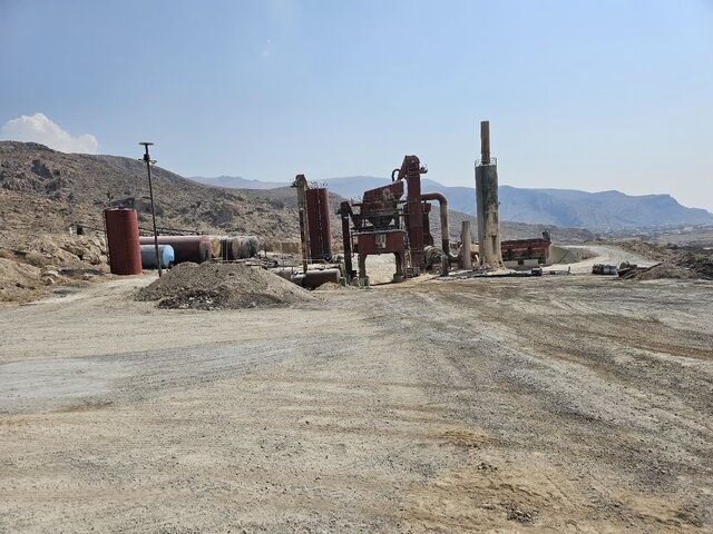 تعطیلی معدن کوه رحمت تخت جمشید قطعی است/ جابهجایی مصالح دپو شده در معدن